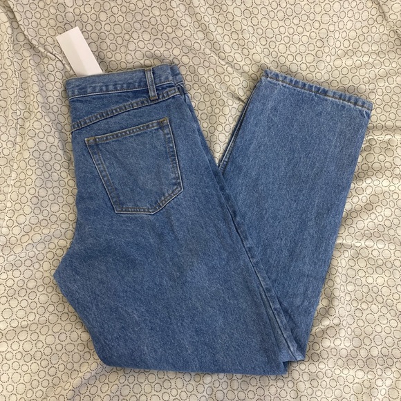 Brandy Melville Eliana Medium Wash Jeans - Picture 3 of 5